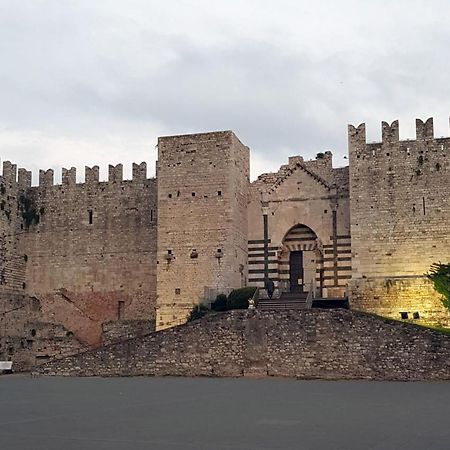 Taverna Abitazione A 15 Km Da Firenze Prato  Exterior foto